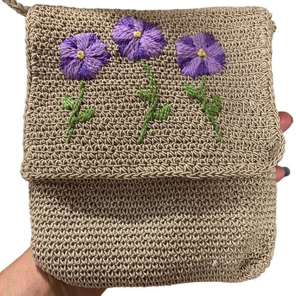 La Rue C/B Embroidered Crocheted Mini-Purse&Coin Purse Beige Purple 7-1/2x6-1/4” - Picture 11 of 11